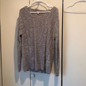 Cozy gray sweater!